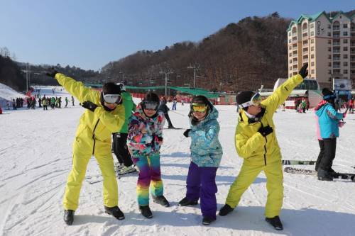 (團號 : SKEY-03)  ❄ 韓國江村ELYSIAN滑雪＋雪兜+美食三天團 ❄