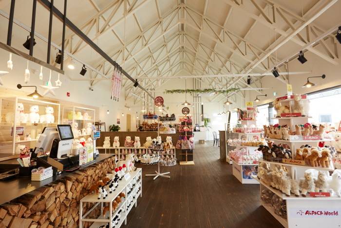 (團號 : HP-01/26) <一人成團> 香甜水蜜桃 × 人氣 Luge滑板車 × 草泥馬樂園一天團