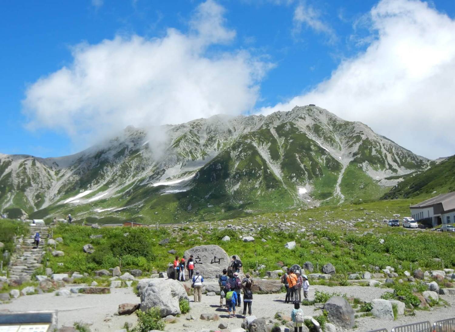 立山黑部三天團 【保證入住星級酒店-OMO5星野集團◎白川鄉◎上高地◎立山黑部立山黑部-黑部水壩◎高山古街◎近江町市場◎古式溫泉-浅間の湯】名古屋出發KN-03N