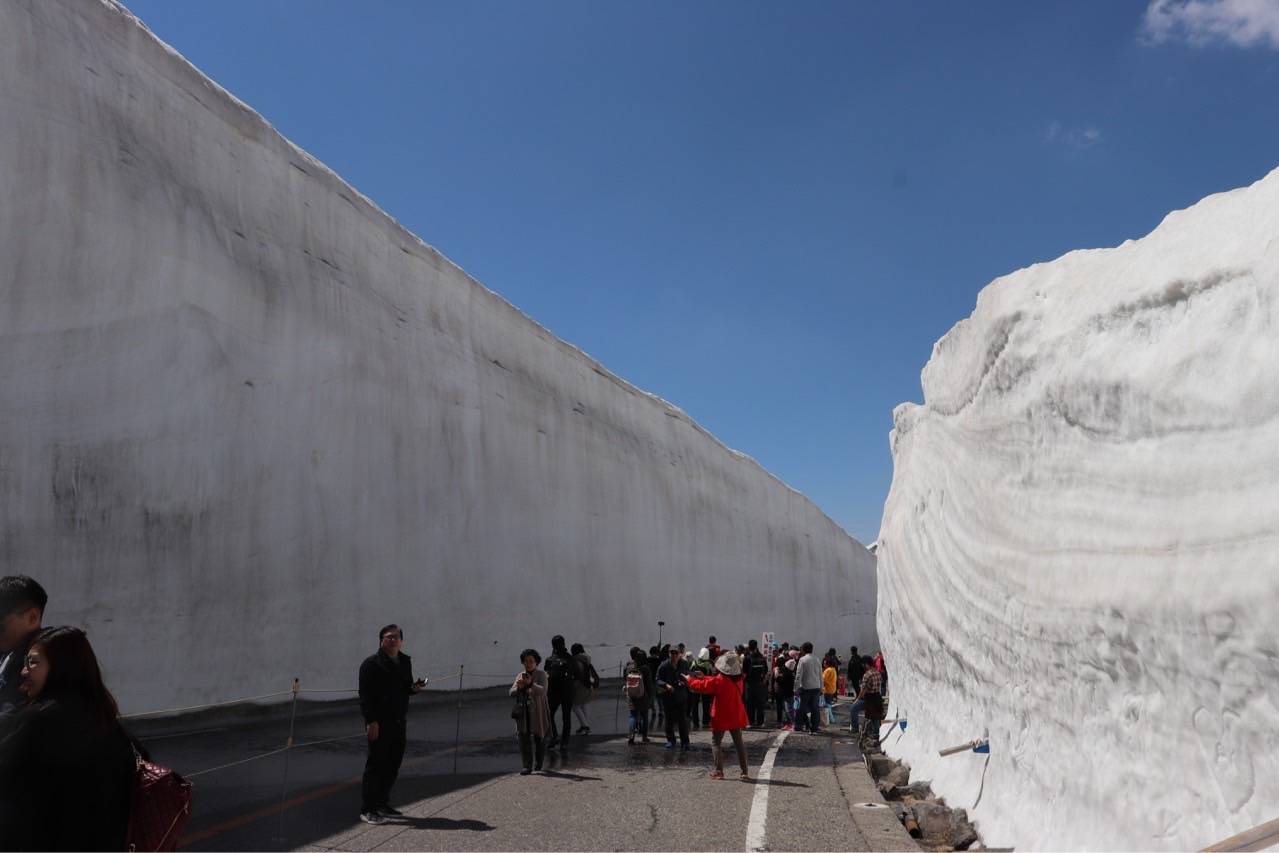 立山黑部大雪谷三天團 【保證入住星級酒店-OMO5星野集團◎白川鄉◎上高地◎立山黑部-雪之迴廊◎高山古街◎近江町市場◎古式溫泉-浅間の湯】名古屋出發KNT-03