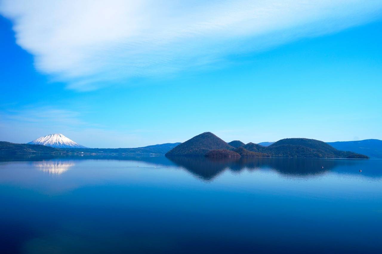 北海道洞爺湖+登別, 熊牧場, 有珠火山, OUTLET 一天團KHT-01N