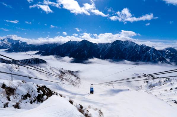 立山黑部大雪谷三天團 【保證入住星級酒店-OMO5星野集團◎白川鄉◎上高地◎立山黑部-雪之迴廊◎高山古街◎近江町市場◎古式溫泉-浅間の湯】名古屋出發KNT-03